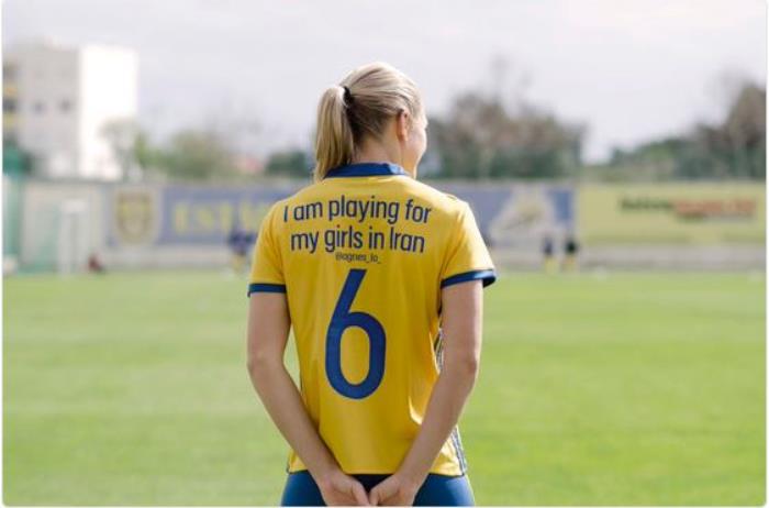 به مناسبت روز جهانی زن؛
پیام بانوان فوتبالیست سوئد برای دختران ایران